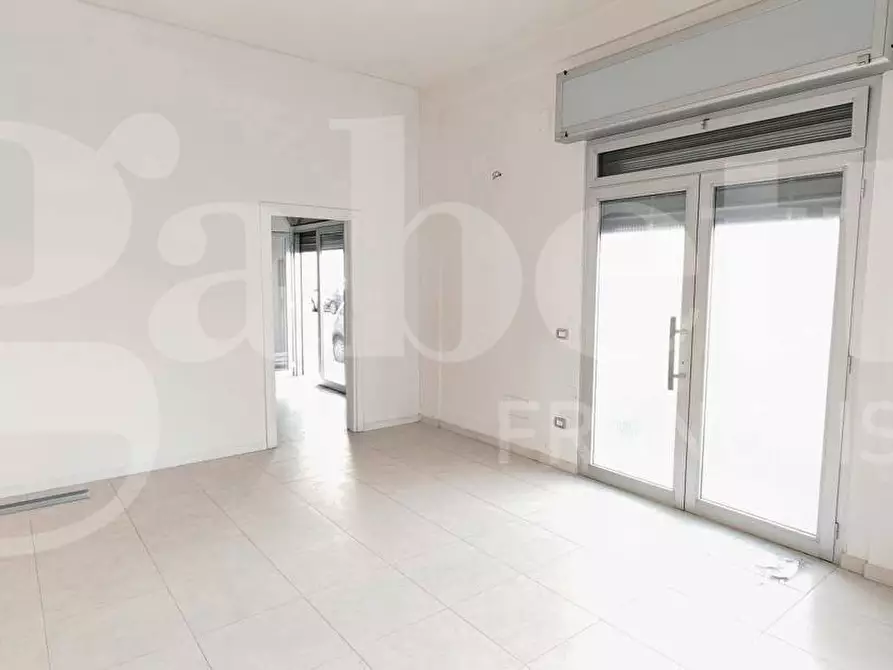 Immagine 4 di Appartamento in affitto  in Via Gorizia a Trani