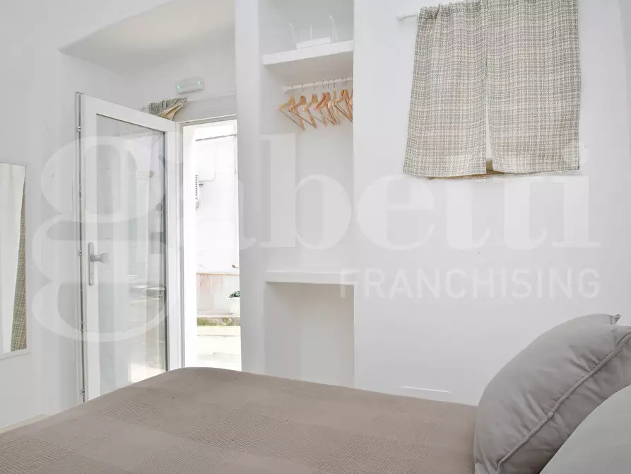 Immagine 2 di Casa indipendente in vendita  in Via GiosuÃ¨ Carducci, sn a Ostuni