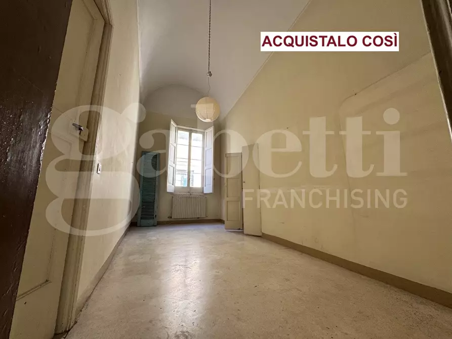 Immagine 12 di Appartamento in vendita  in Via Corte dei Guarini, 11 a Lecce