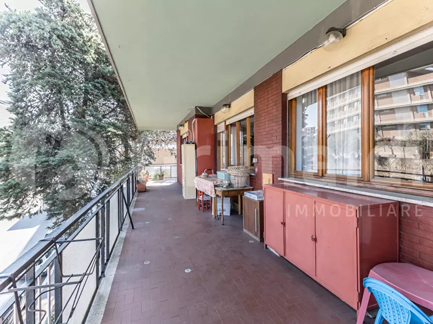 Immagine 5 di Appartamento in vendita  in Via Verolengo, 1 a Roma