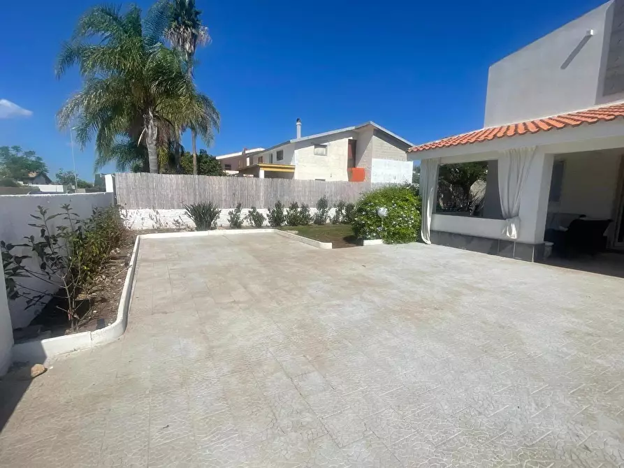 Immagine 3 di Villa in vendita  in Via arenella, 0 a Siracusa