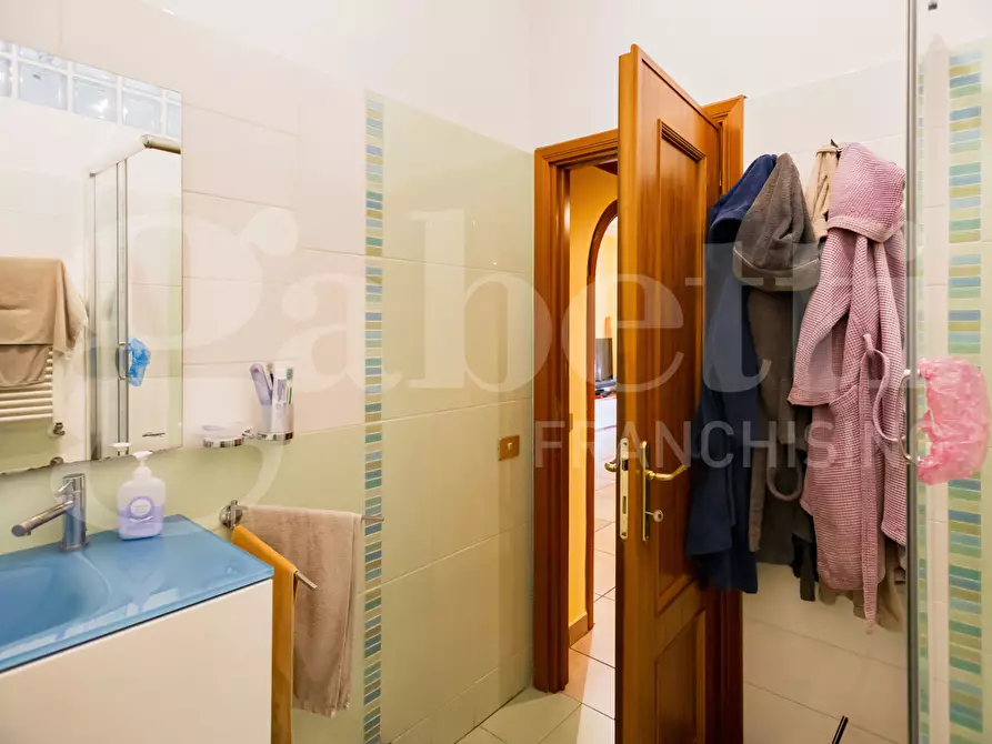 Immagine 27 di Appartamento in vendita  in Via Lucio II a Roma