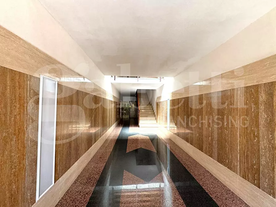 Immagine 5 di Appartamento in vendita  in Via Carlo Emilio Gadda, 151 a Roma