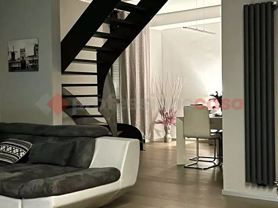 Immagine 7 di Villa in vendita  in Via giuseppe verdi, 0 a Locate Di Triulzi