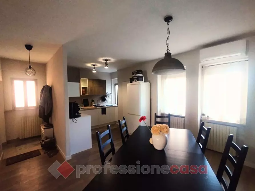 Immagine 6 di Appartamento in vendita  in Piazza Giuseppe Mazzini a Bastia Umbra