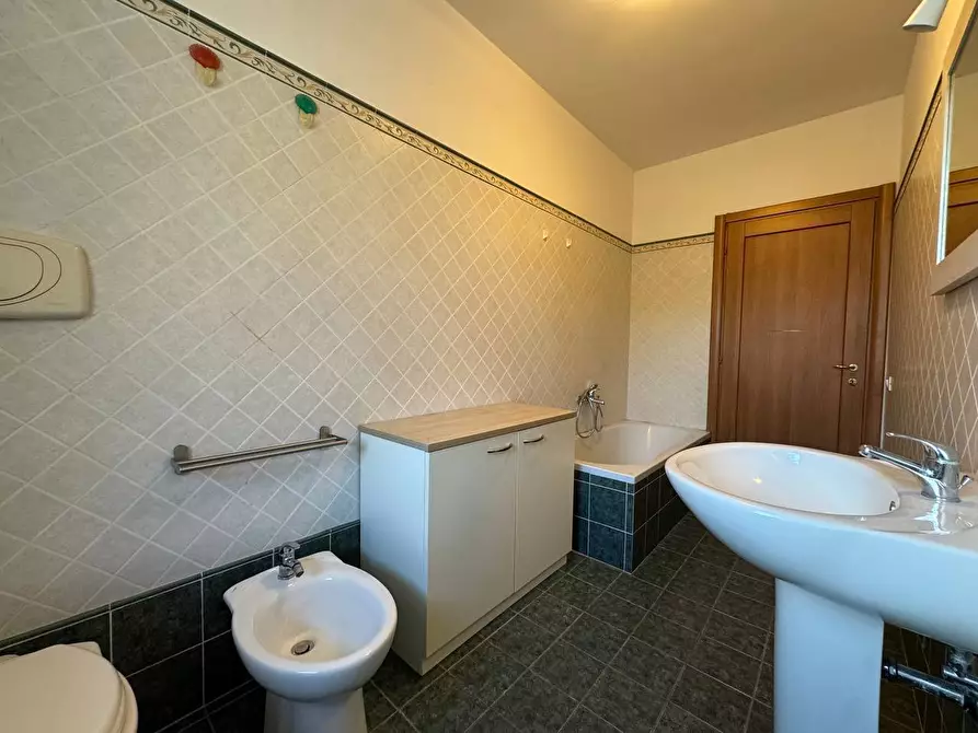 Immagine 31 di Appartamento in vendita  in Via Carl Marx, 60 a Castelfidardo