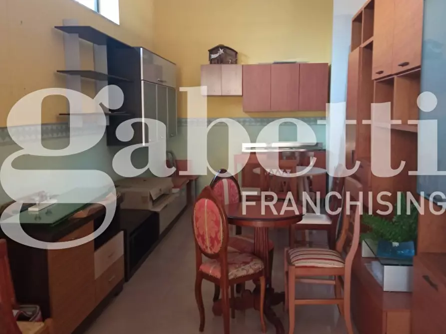 Immagine 3 di Negozio in vendita  in Via Pisacane, 26 a Benevento