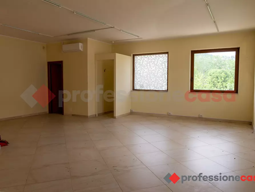 Immagine 4 di Negozio in affitto  in Via casilina km  62.800, snc a Anagni