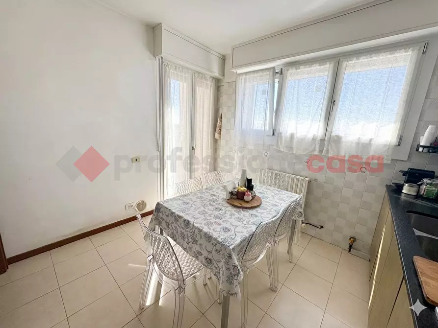 Immagine 10 di Appartamento in vendita  in Via Gioacchino Rossini, 2 a Legnano