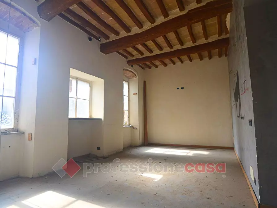 Immagine 7 di Negozio in vendita  in Via Guardabassi a Perugia