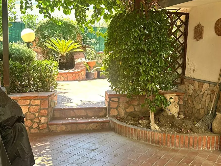 Immagine 17 di Casa indipendente in vendita  in Corso Umberto I, 193 a Torre Annunziata