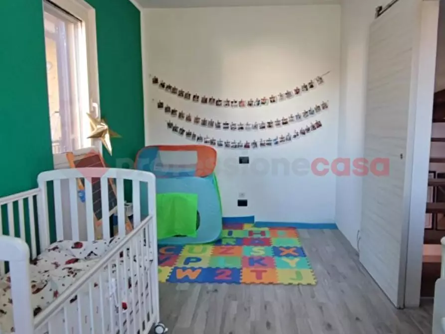 Immagine 13 di Villa in vendita  in Via SALVATOR ALLENDE, 25 a Locate Di Triulzi