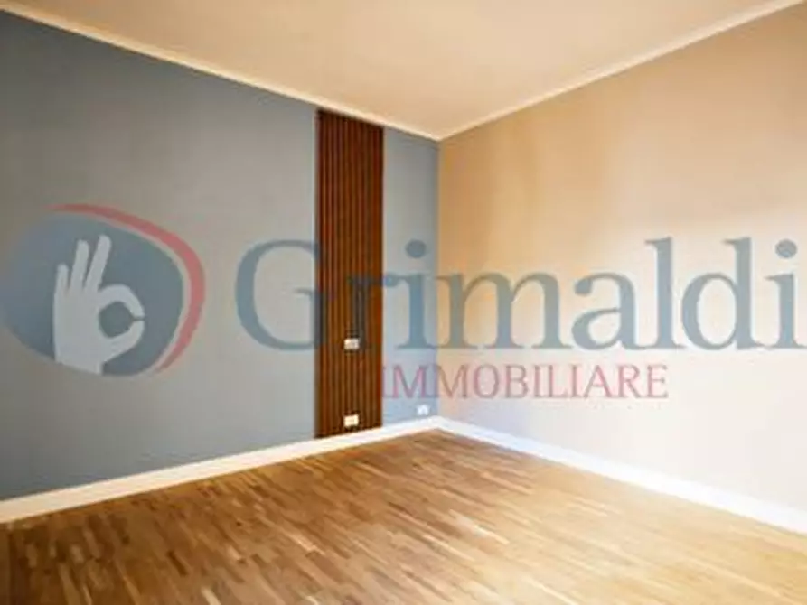 Immagine 5 di Appartamento in vendita  in Via dei Prati Fiscali a Roma