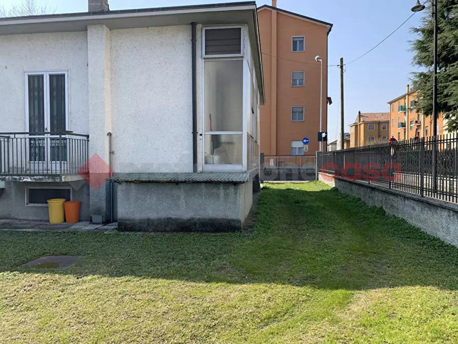 Immagine 3 di Villa in vendita  in Via san francesco, snc a Pieve Emanuele