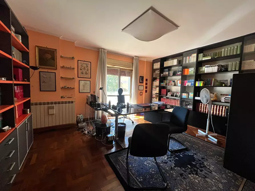 Immagine 7 di Ufficio in vendita  in Via DELLE ORCHIDEE, 2 a Rieti