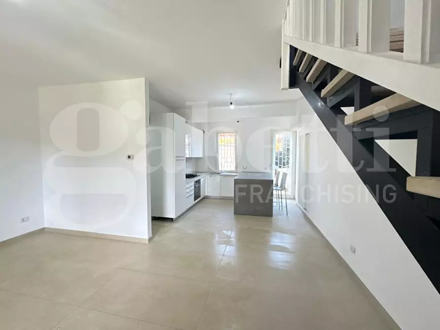 Immagine 9 di Villa in vendita  in Viale piave, 76 a Ardea