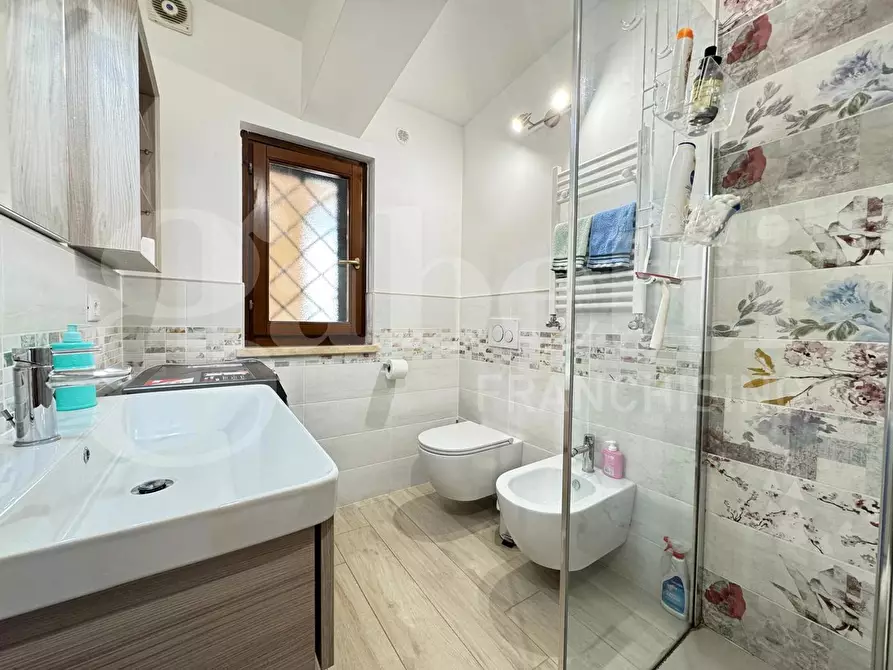 Immagine 29 di Villa in vendita  in Via poggibonsi, 5d a Pomezia