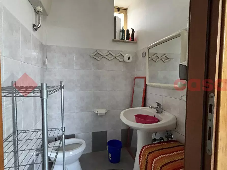 Immagine 5 di Negozio in affitto  in Via Mole Bisleti, snc a Alatri