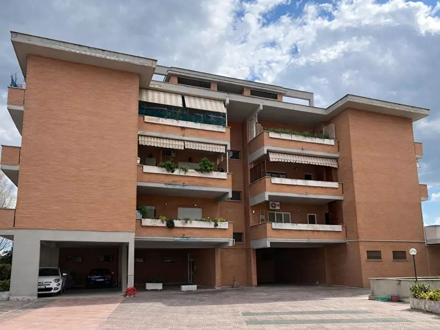 Immagine 1 di Appartamento in vendita  in Vicolo Dei Monti Di San Paolo, 4 a Roma