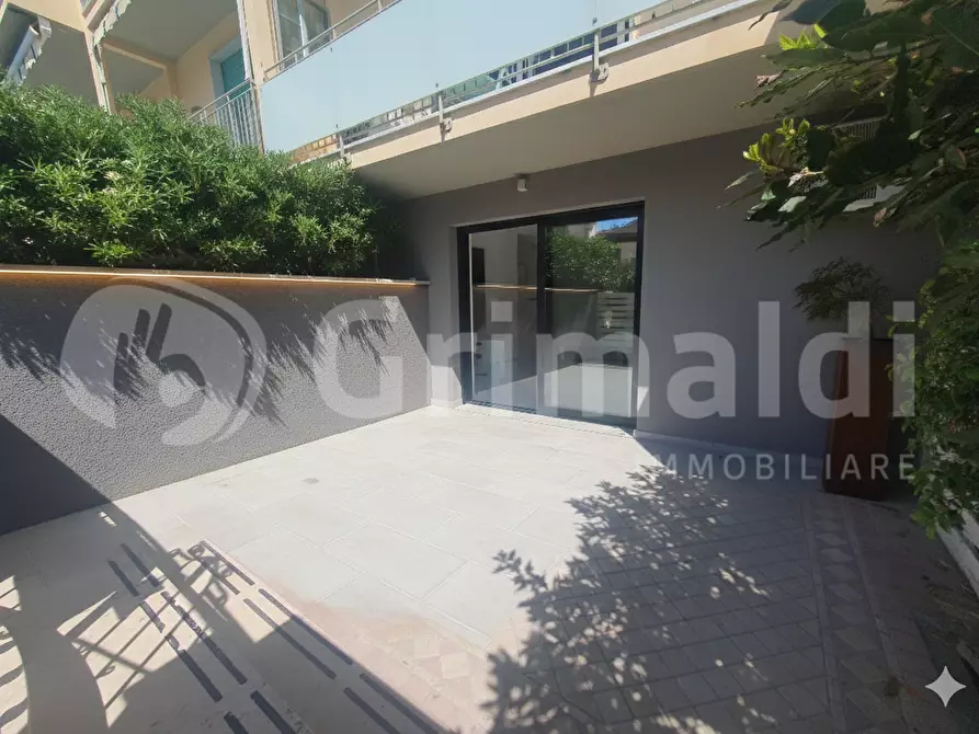 Immagine 6 di Appartamento in vendita  in Viale A. VESPUCCI, 12 a Massa