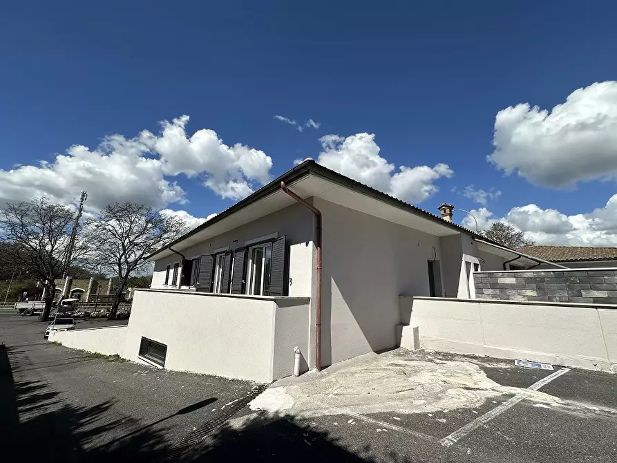 Immagine 9 di Terratetto in vendita  in Via DEI PLATANI, 00 a Manziana