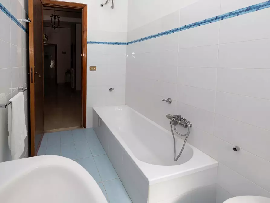 Immagine 15 di Appartamento in vendita  in Via OBERDAN, 10 a Ragusa