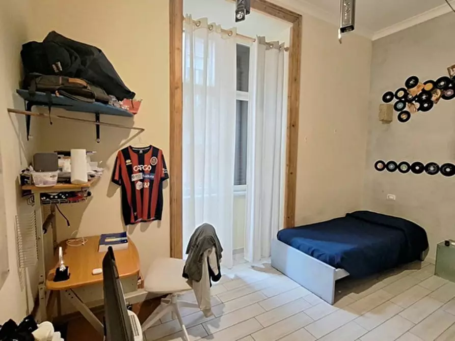 Immagine 12 di Appartamento in vendita  in Piazza Arcangelo Scacchi a Napoli