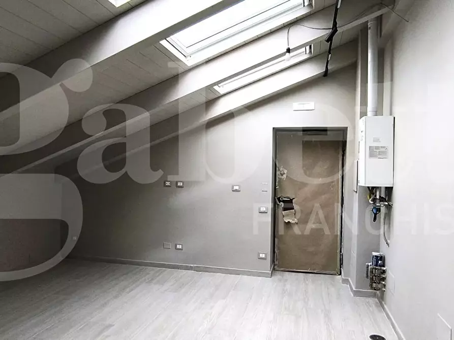 Immagine 3 di Appartamento in vendita  in Via arenaccia, 127 a Napoli