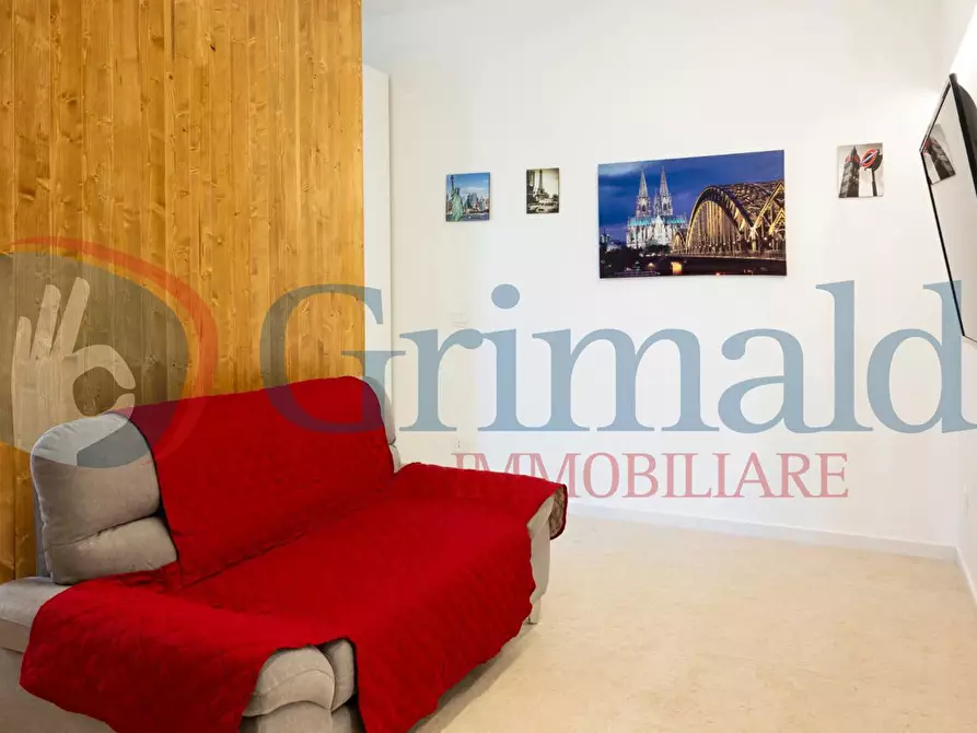 Immagine 4 di Appartamento in vendita  in Via Pasubio, 96 a Siracusa