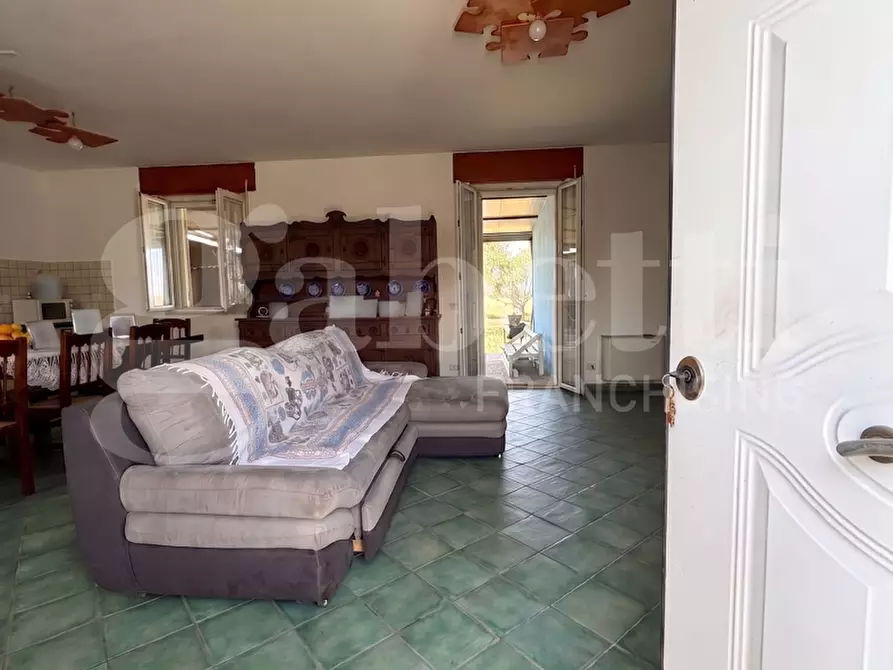 Immagine 4 di Villa in vendita  in Strada Riserva Talone, 251 a Latina