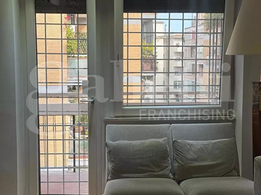 Immagine 3 di Appartamento in vendita  in Via Antonio De Viti De Marco a Roma