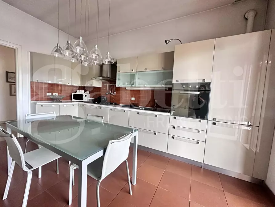 Immagine 20 di Appartamento in vendita  in Corso xxv aprile, 1 a Erba