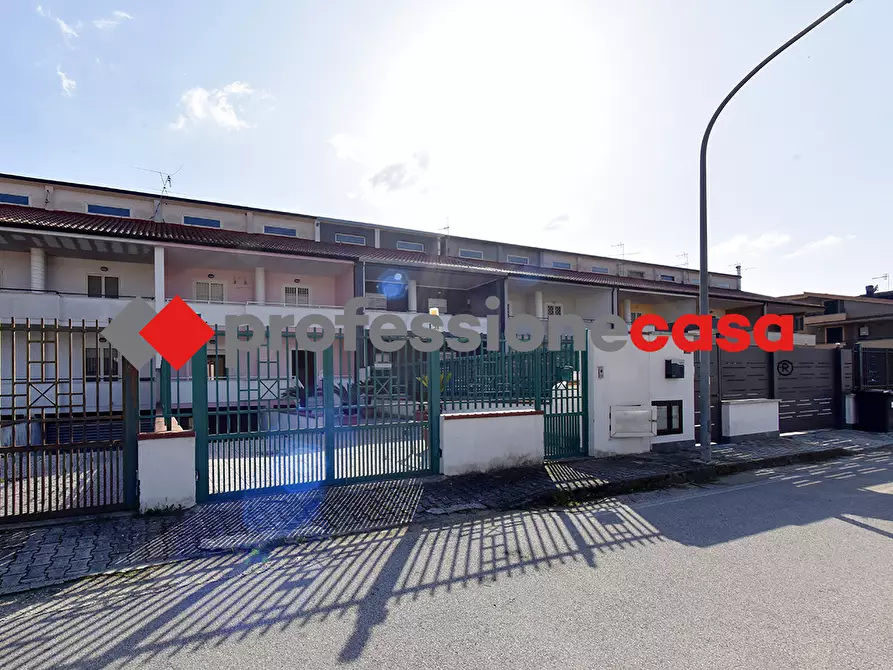 Immagine 3 di Villetta a schiera in vendita  in Via Ugo Foscolo, 36 a Santa Maria Capua Vetere