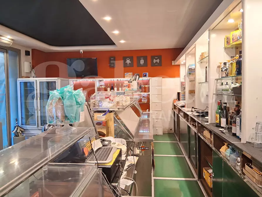 Immagine 11 di Bar / Ristorante in vendita  in Viale Europa, 114 - 116 a Ragusa