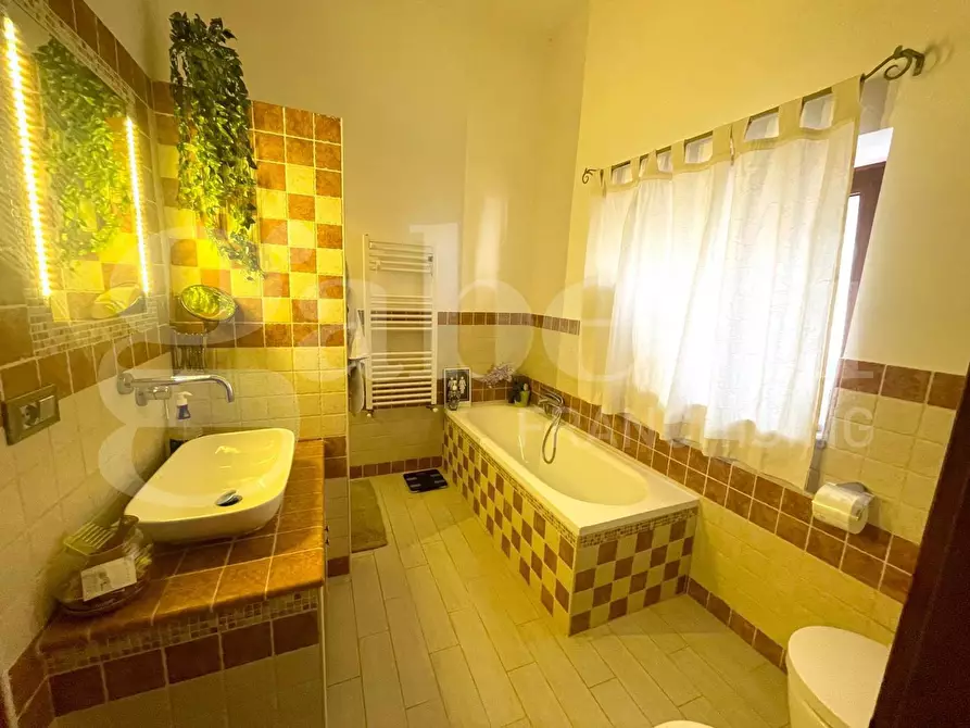 Immagine 11 di Casa indipendente in vendita  in Via Dei Mandorli, s.n.c. a Gaeta