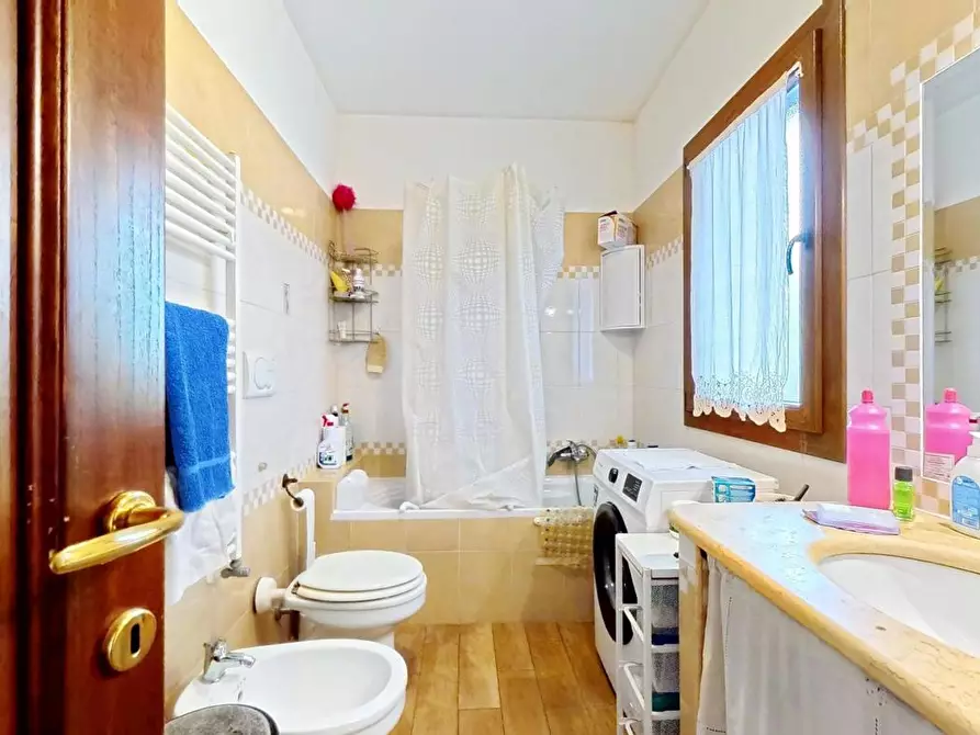 Immagine 6 di Casa quadrifamiliare in vendita  in Via brunello, 8 a Roma