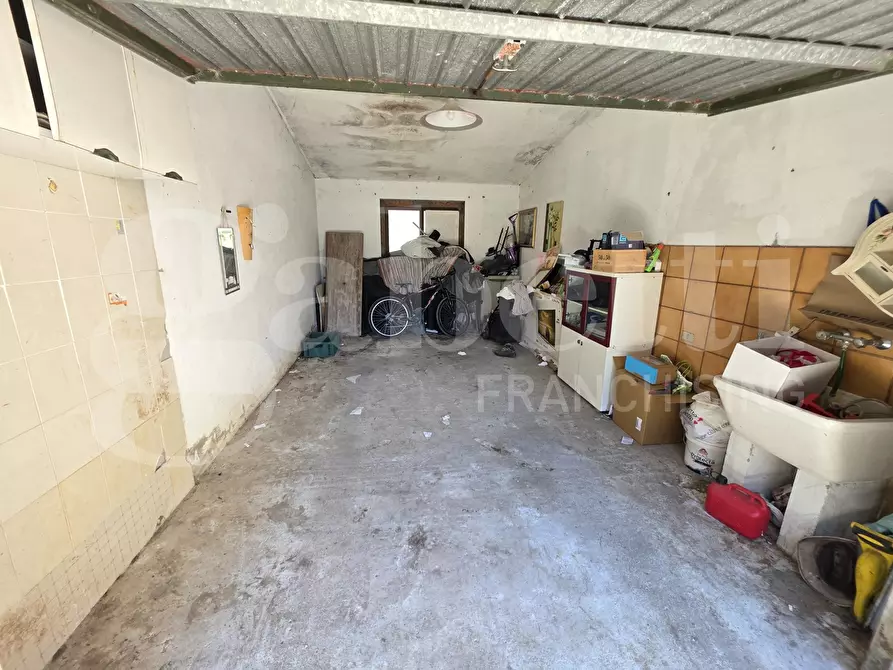 Immagine 31 di Appartamento in vendita  in Via Francesco Petrarca, 5 a Torgiano