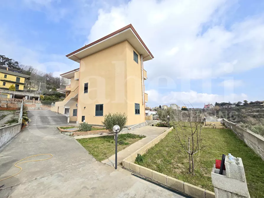 Immagine 25 di Appartamento in vendita  in Via Vincenzo Marino, 3 a Pentone