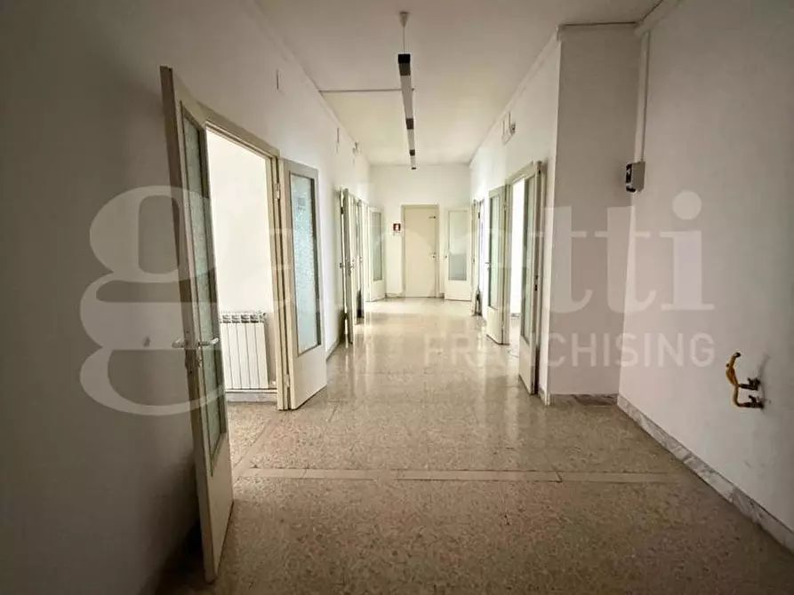 Immagine 6 di Ufficio in vendita  in Via dei salici, 65 a Rieti