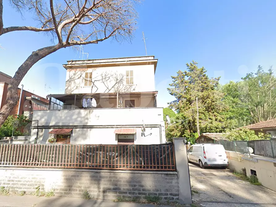 Immagine 1 di Appartamento in vendita  in Via del Trullo, 477 a Roma