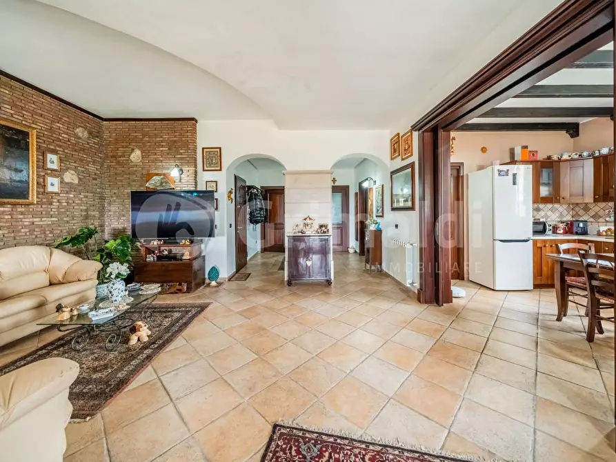 Immagine 18 di Villa in vendita  in Via Sandro Pertini a Avola