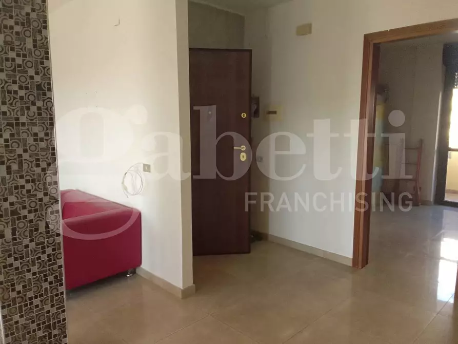 Immagine 9 di Appartamento in vendita  in Piazza G.B.TEDESCO, 7 a Taranto