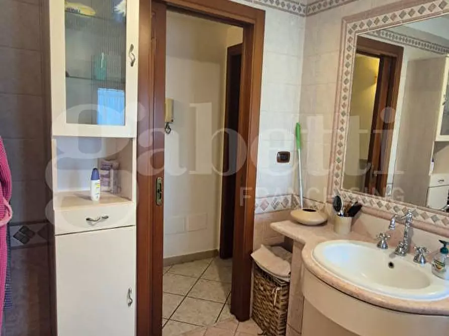 Immagine 39 di Casa indipendente in vendita  in Corso Umberto I, 193 a Torre Annunziata