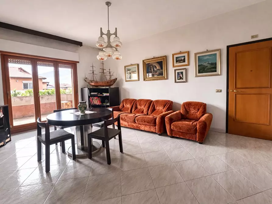 Immagine 2 di Appartamento in vendita  in Vicolo Dei Monti Di San Paolo, 4 a Roma
