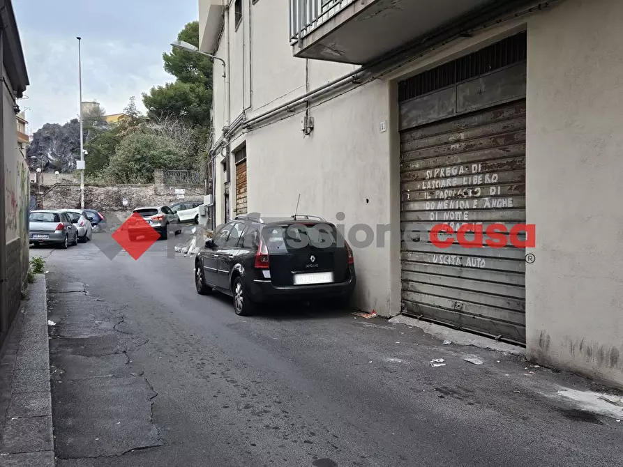Immagine 3 di Box auto in vendita  in Via Anastasio, 90 a Catania