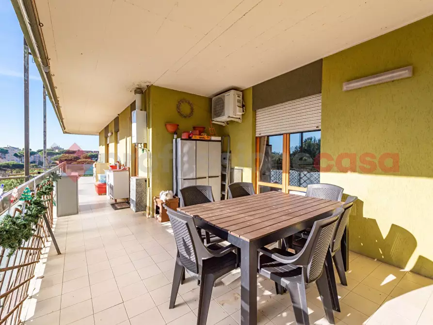 Immagine 8 di Appartamento in vendita  in Via Trasaghis, 11 a Roma