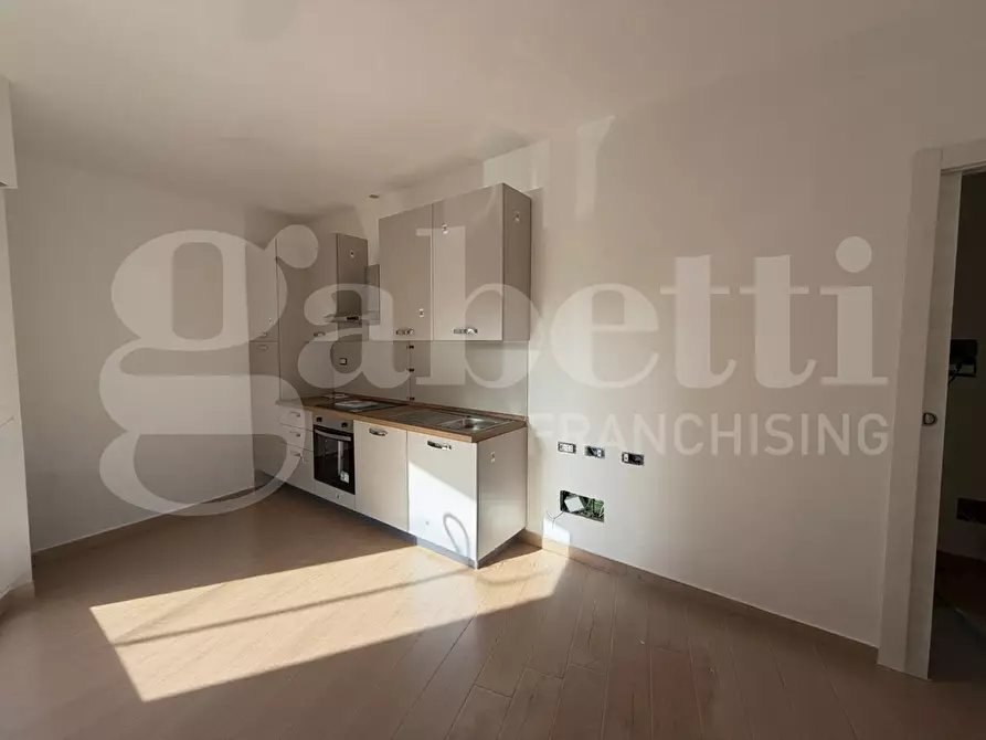 Immagine 3 di Appartamento in affitto  in Via Vezzano Ligure, 20 a Roma