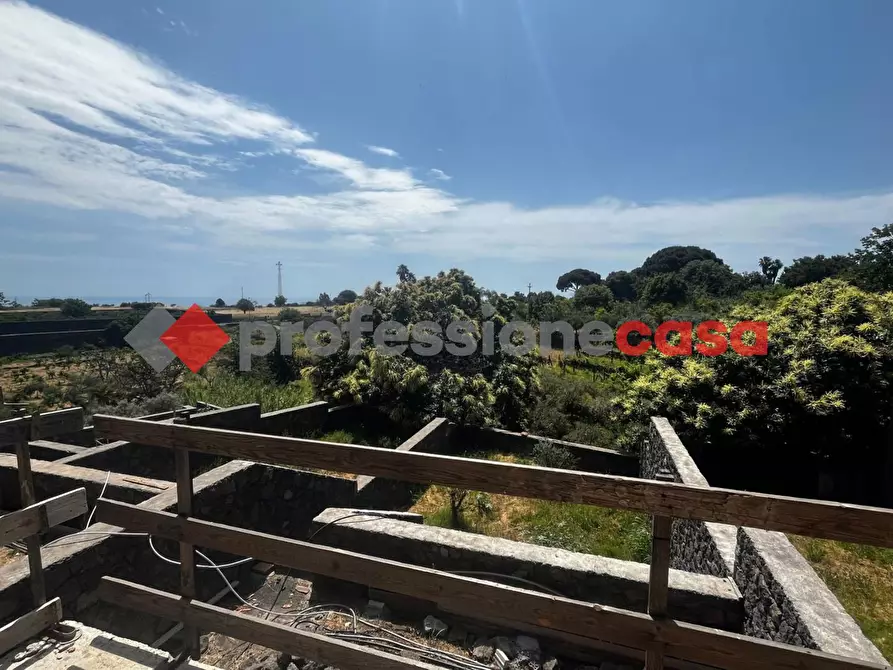 Immagine 16 di Villetta a schiera in vendita  in Via Spirito Santo a Aci Sant'antonio
