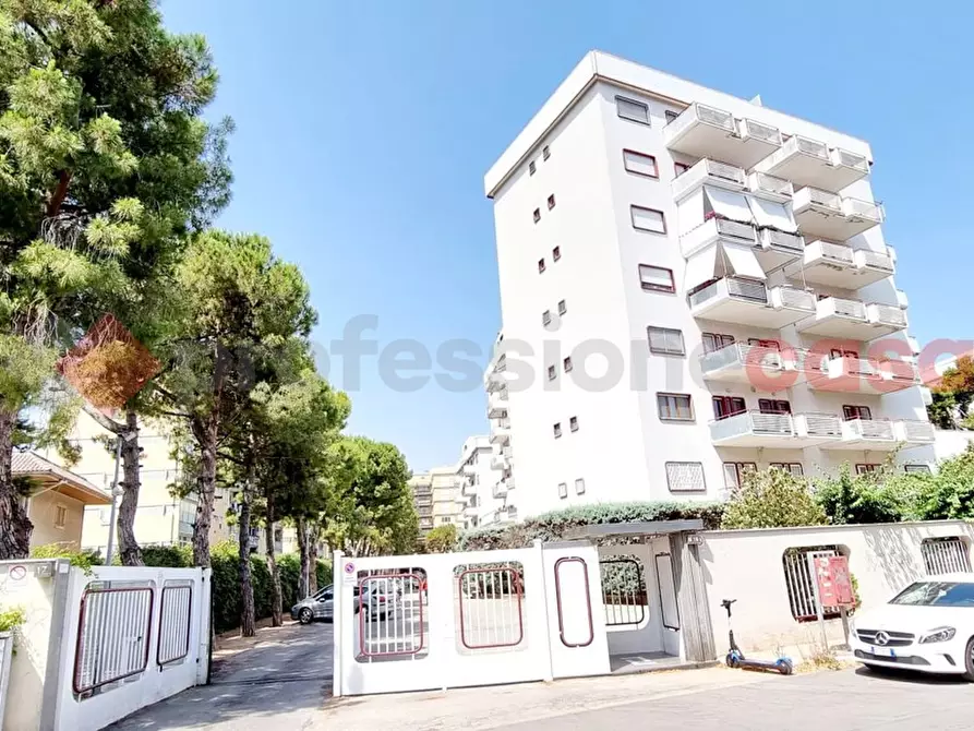 Immagine 10 di Appartamento in vendita  in Via SCHUMAN, 15 a Bari
