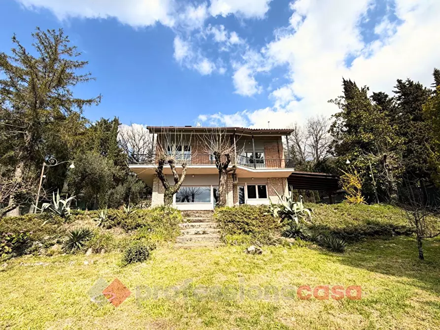 Immagine 28 di Villa in vendita  in Strada Dei Conservoni a Perugia